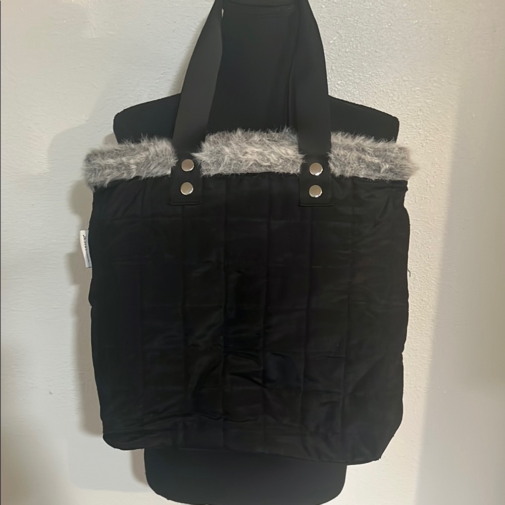 Classic Black and Gray Tote with Structured Design